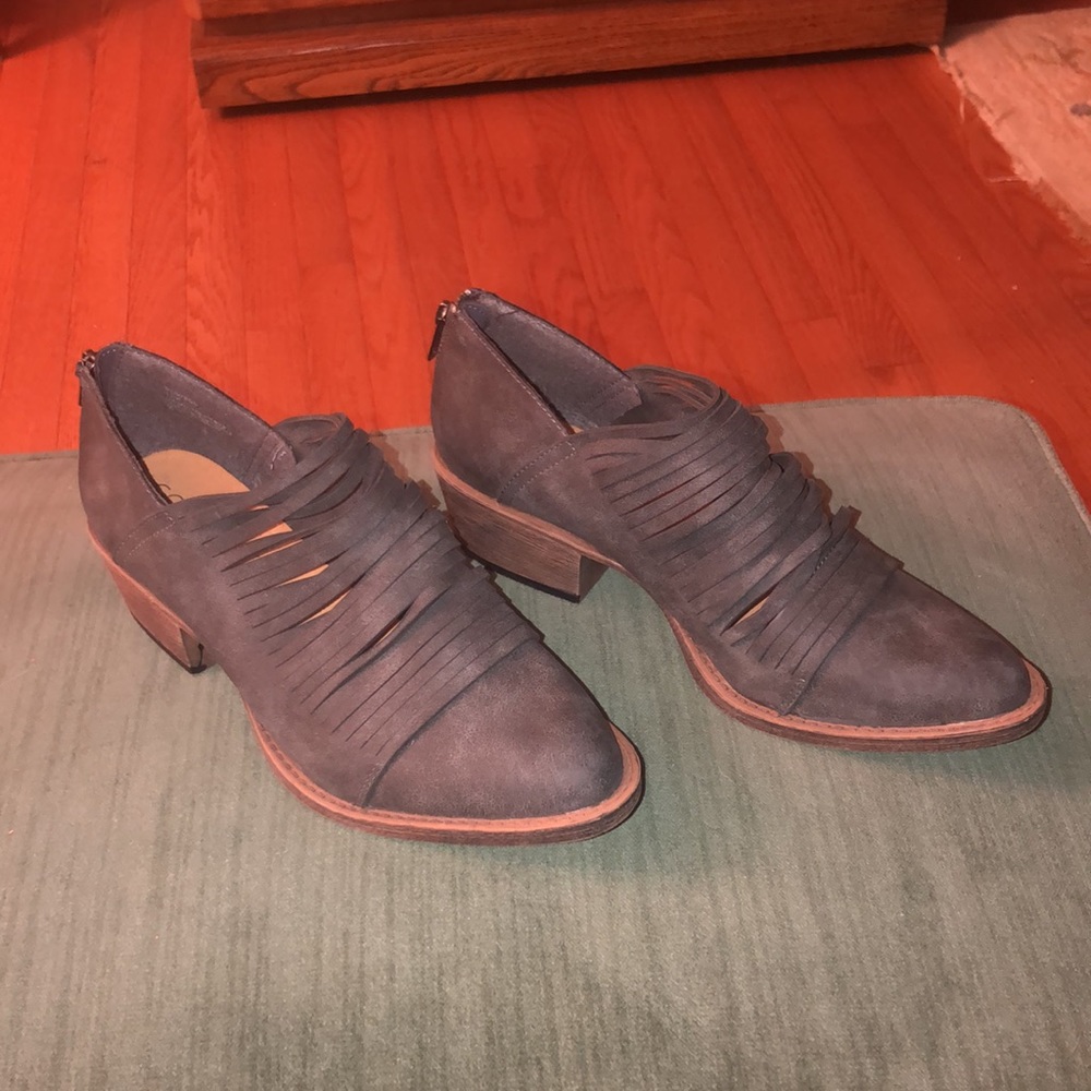 Coconuts by Matisse Powell Ankle Booties 10 New! Charcoal